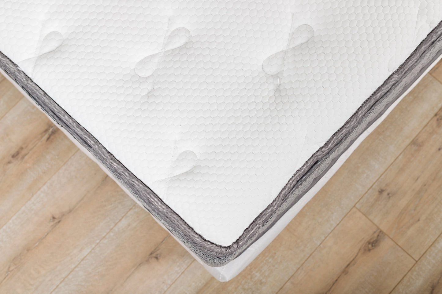 Matelas à Ressorts Ensachés 26 cm 180x200 + Surmatelas Mousse + 2 Sommiers 90x200 + Pieds Inclus