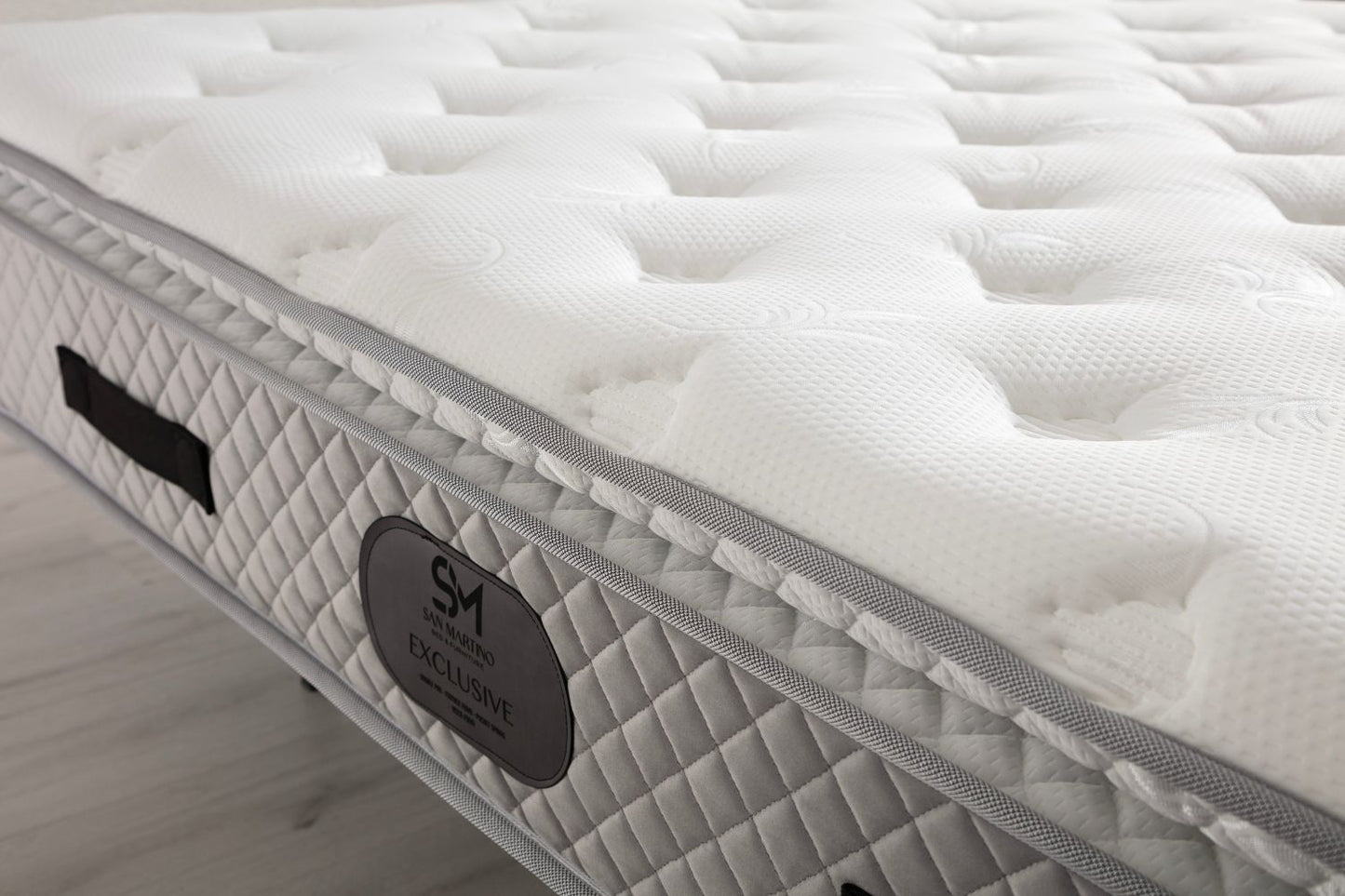 Matelas San Martino Exclusif Ressorts Gris - 32 cm avec surmatelas Intégré 160x200